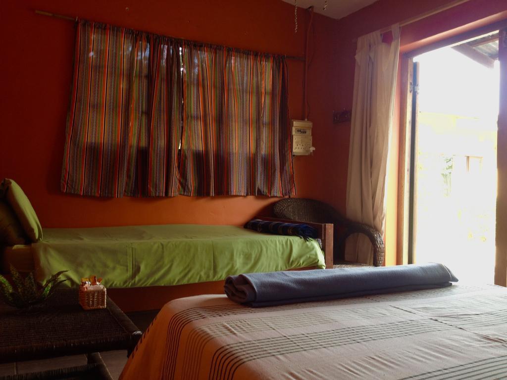 Port Saint Johnʼs Jungle Monkey Backpackers 호스텔 객실 사진
